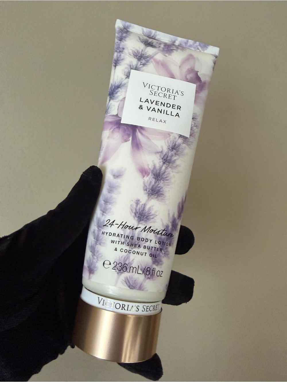 Victoria's Secret Lavender & Vanilla Hydrating Body Lotion. NWT